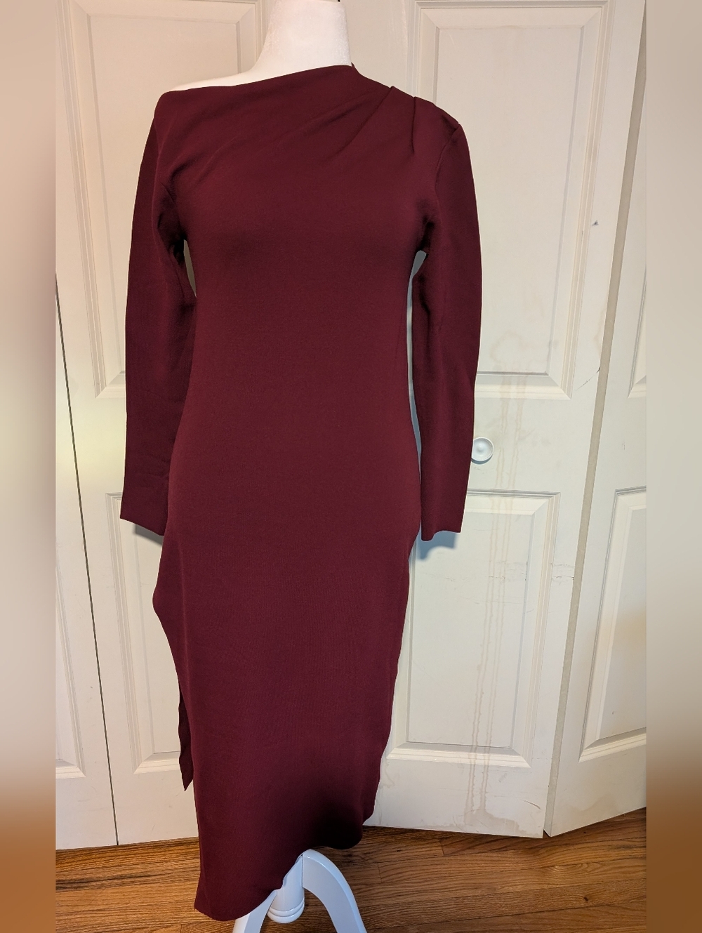 Zara One-Shoulder Long Sleeve Dress in Burgundy